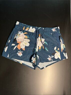 Athleta Navy Floral Elastic-Waist Shorts - Size 12